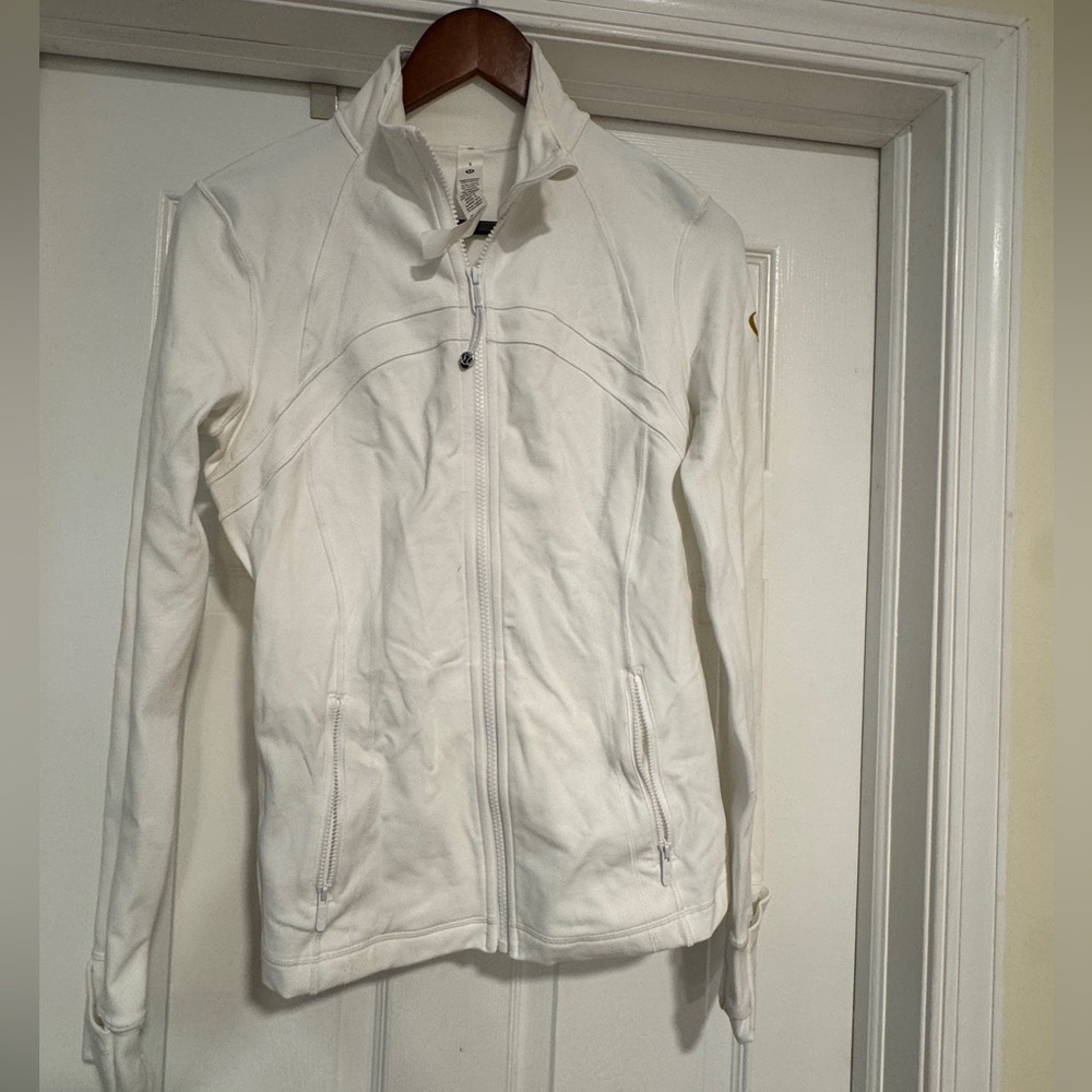 Lululemon Define Jacket in white womens size 8